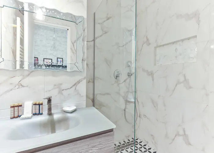 Magnificent - 2br 4p - Grand Boulevard *